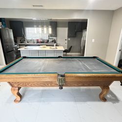 Pool Table ( Free Delivery & Set Up ) 