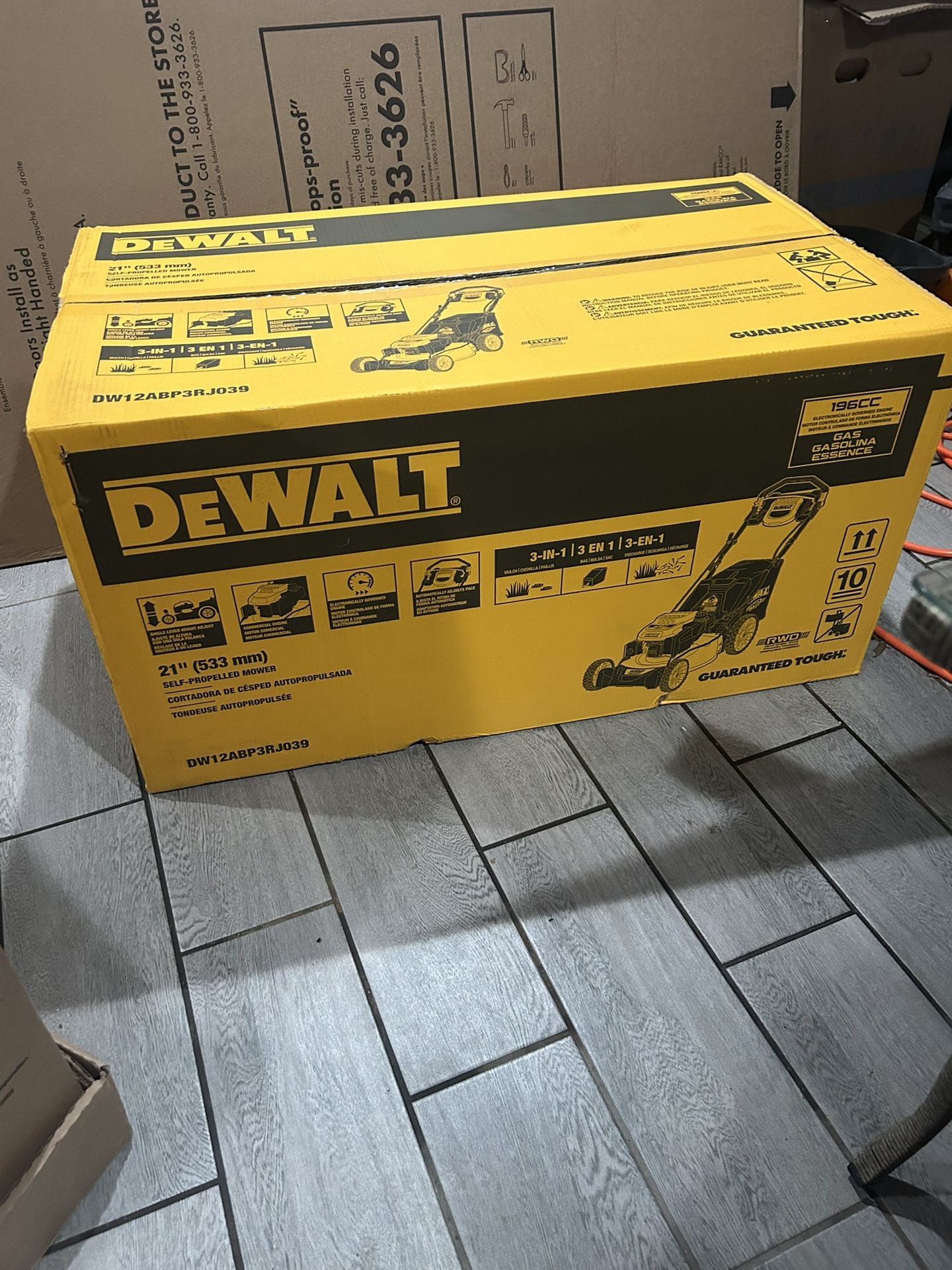 DEWALT 196cc Lawn Mower Brand New In Box 300 Firm