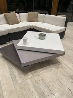Adjustable / Turning Table
