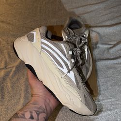 Yeezy 700 Static