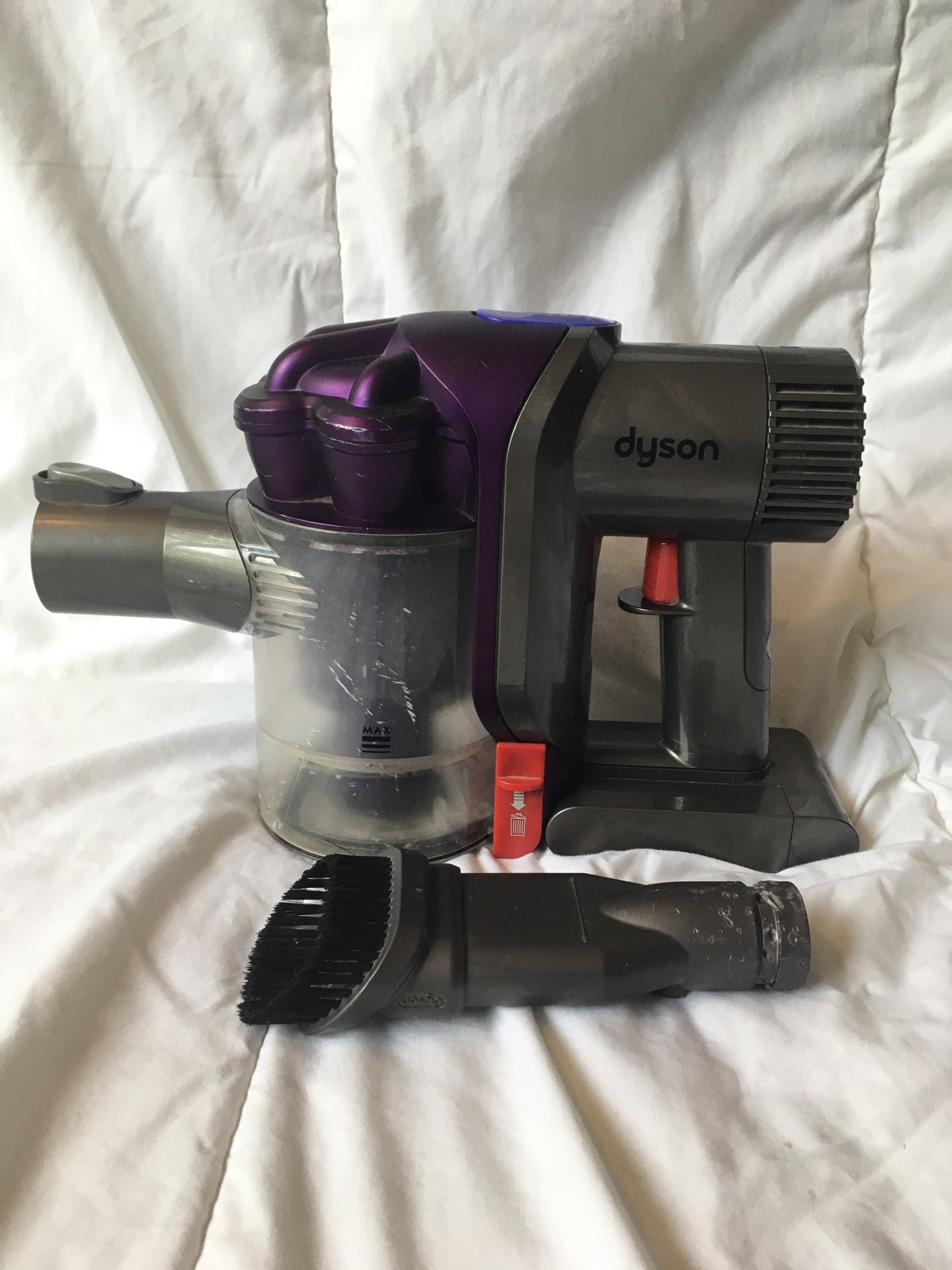 Dyson DC31 Animal Cordless Handheld Vacuum