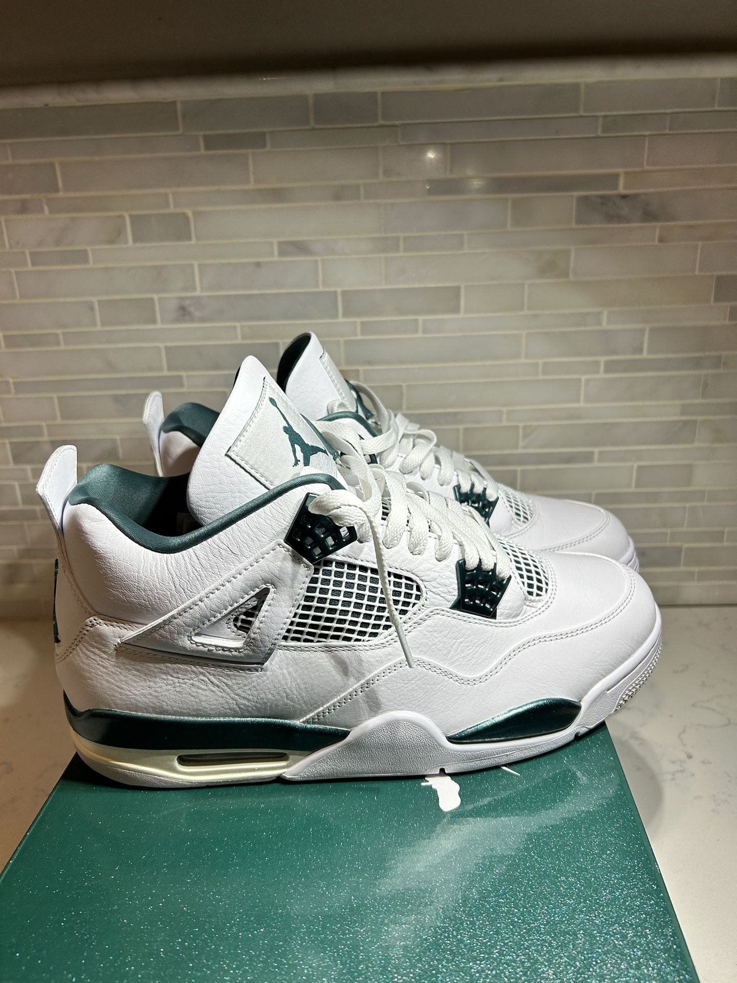 Jordan 4