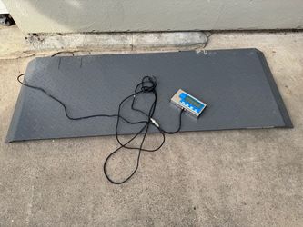 Brecknell PS1000 Heavy-Duty Floor / Vet Scale.