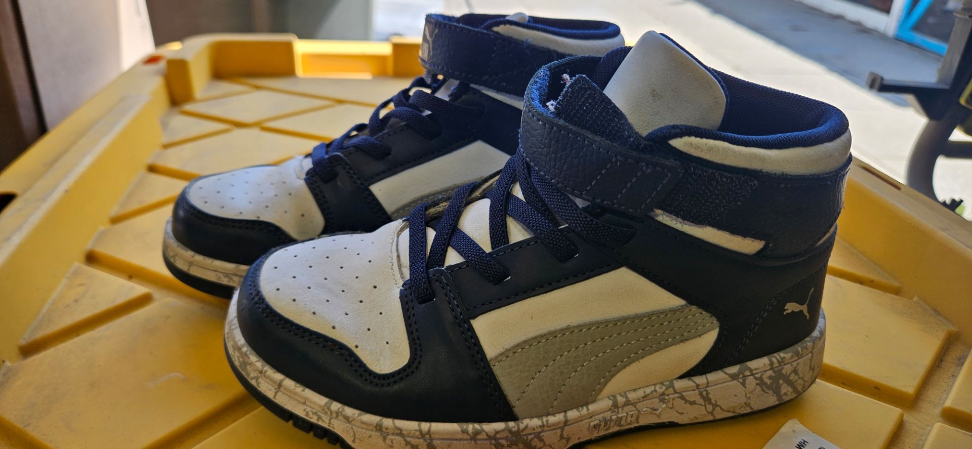 USED Kids Puma High Tops Size 13