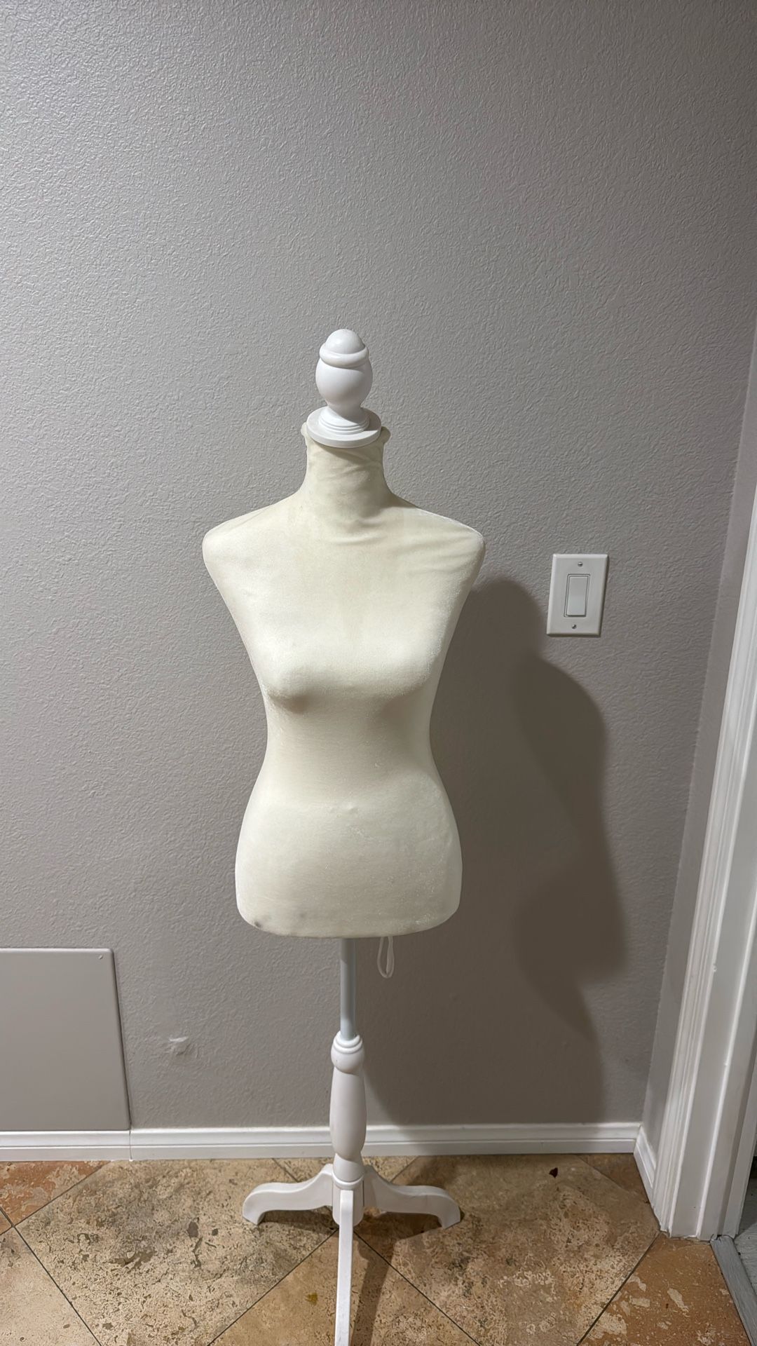 Long Mannequin
