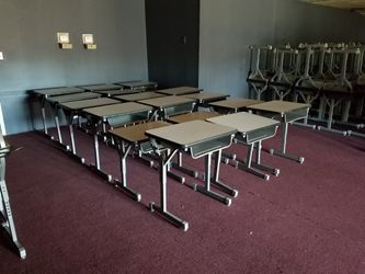 300 Strong Heavy Duty Adjustable Size School Desks