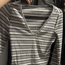 black grey stripped long sleeve