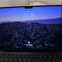 14 inch macbook pro apple m3 pro chip (Space Black)