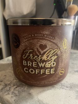 Bath & Body Works White Barn Freshly Brewed Coffee 3 Wic Candle