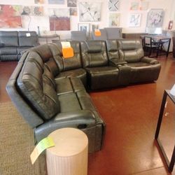 Leather Sectional With Recliners
