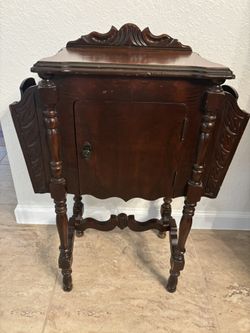 Humidor Cooper Lined Magazine Rack Table
