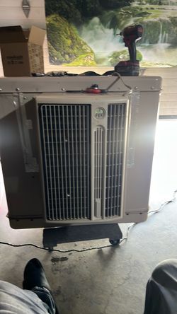 Evaporative cooler