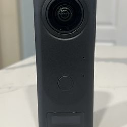 Richo Theta Z1