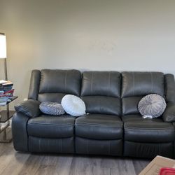 Recliner Couch Goes With Loveseat