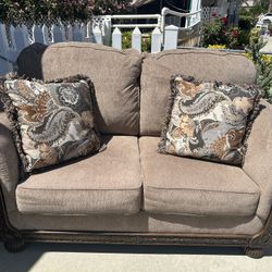 Couch/love Seat 