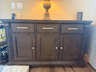 Buffet/Accent Table