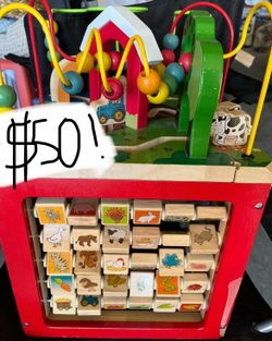 Battat – Activity Cube with Farm Theme – Educational Wooden Toys for Toddlers and Kids – 1 Year +