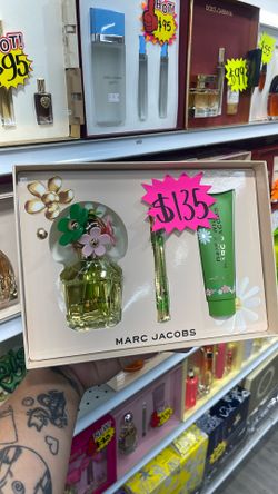 Brand new sealed/Marc Jacobs Daisy Wild 100ml/3.3oz EDP