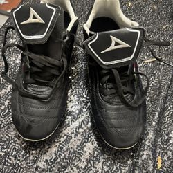 Used Parma Soccer Cleats Men Size 8 1/2