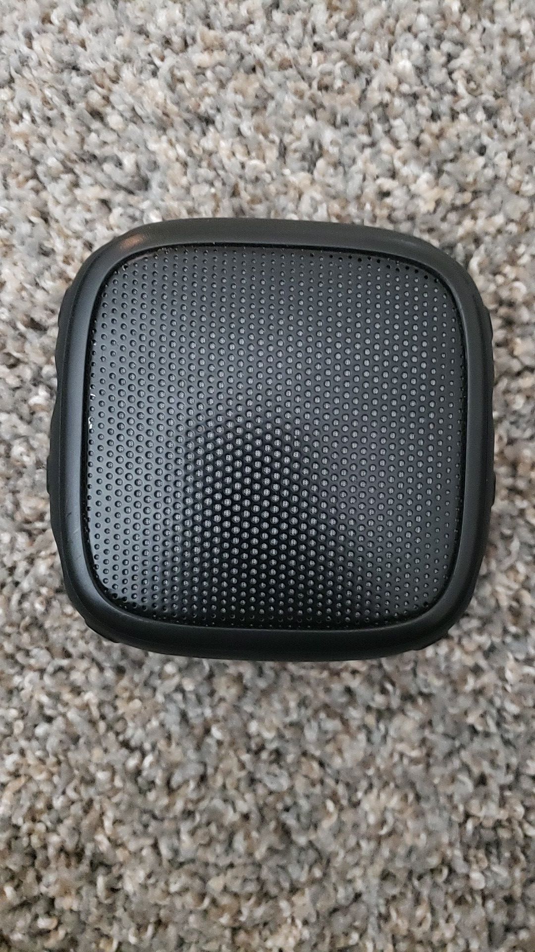 Black web bluetooth speaker