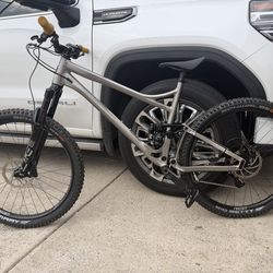 2022 Banshee Spitfire V3.2, Raw, XL, 27.5