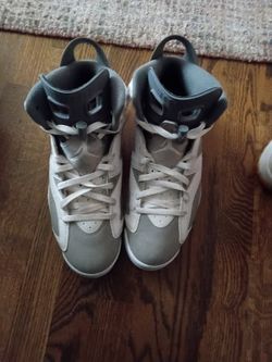 Cool Grey 6s size 12