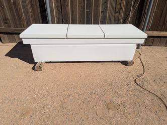 Truck tool box