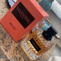 Valentino Born In Roma Donna Coral Fantasy 