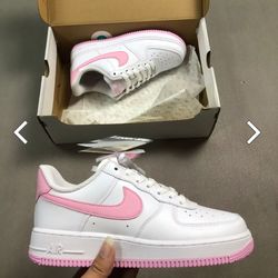 Nike Air Force 1 for women size  8.5 color white and pink