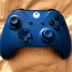 Blue Xbox Controller 