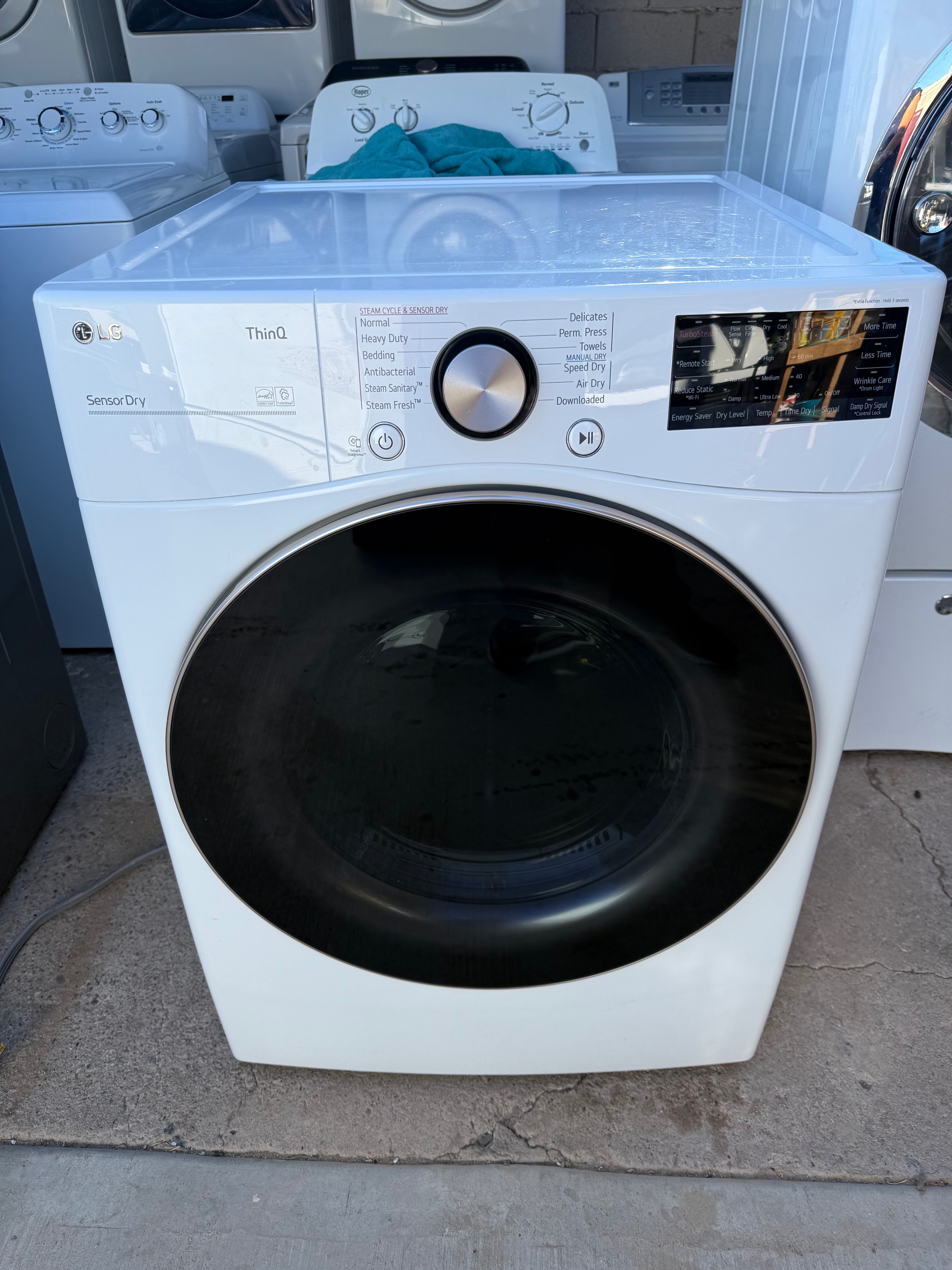 LG electric DRYER HE 7.4 CUFT