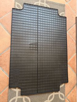 Mercedes floor Mat - FMLG463P