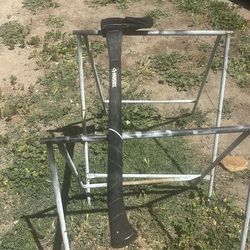 Husky 4 1/2 pound wood splitter