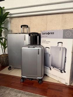 Samsonite Amplitude 2-Piece Hardside Luggage Set