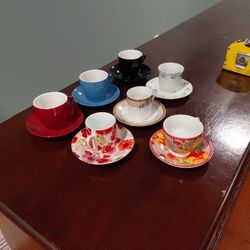 7 Mini Tea Sets