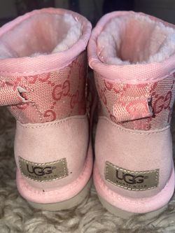 Brand New Uggs Size 7