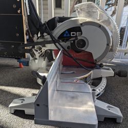 $160 Delta 36-255L 12" Compound Laser Miter Saw & Table 