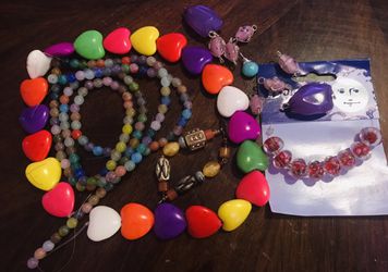 Lot of Awesome Beads, Pendent, Hearts, Glass Beads, Gemstones
