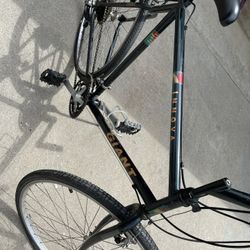 Giant INNOVA Bike