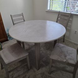 5 Seat Round Table