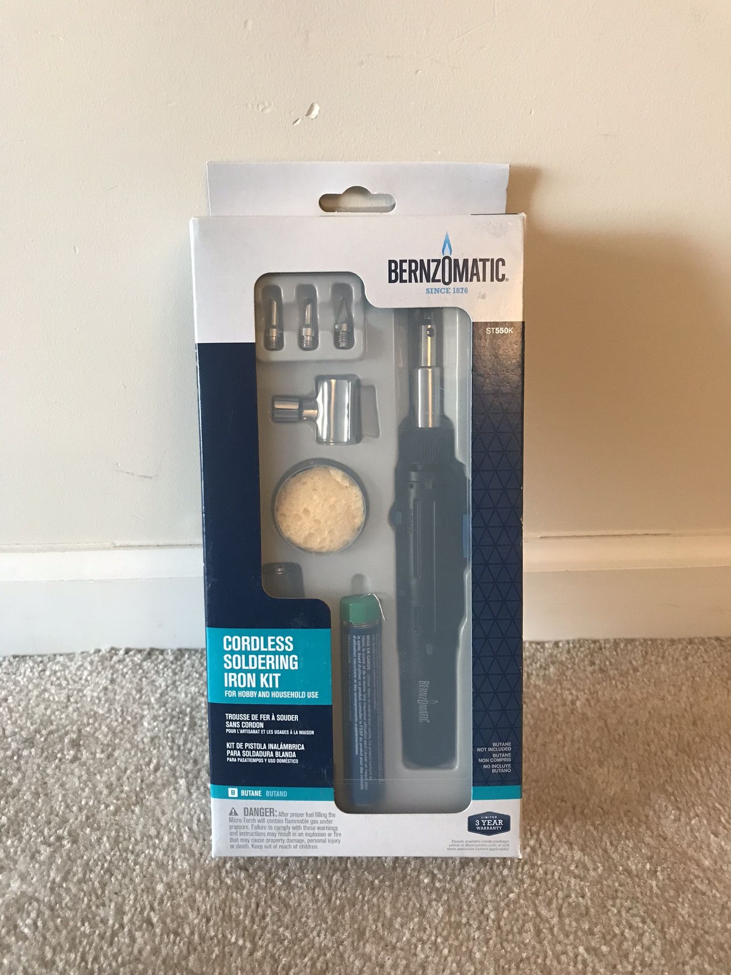 Brand New - Bernzomatic Cordless soldering iron kit, model # ST550K