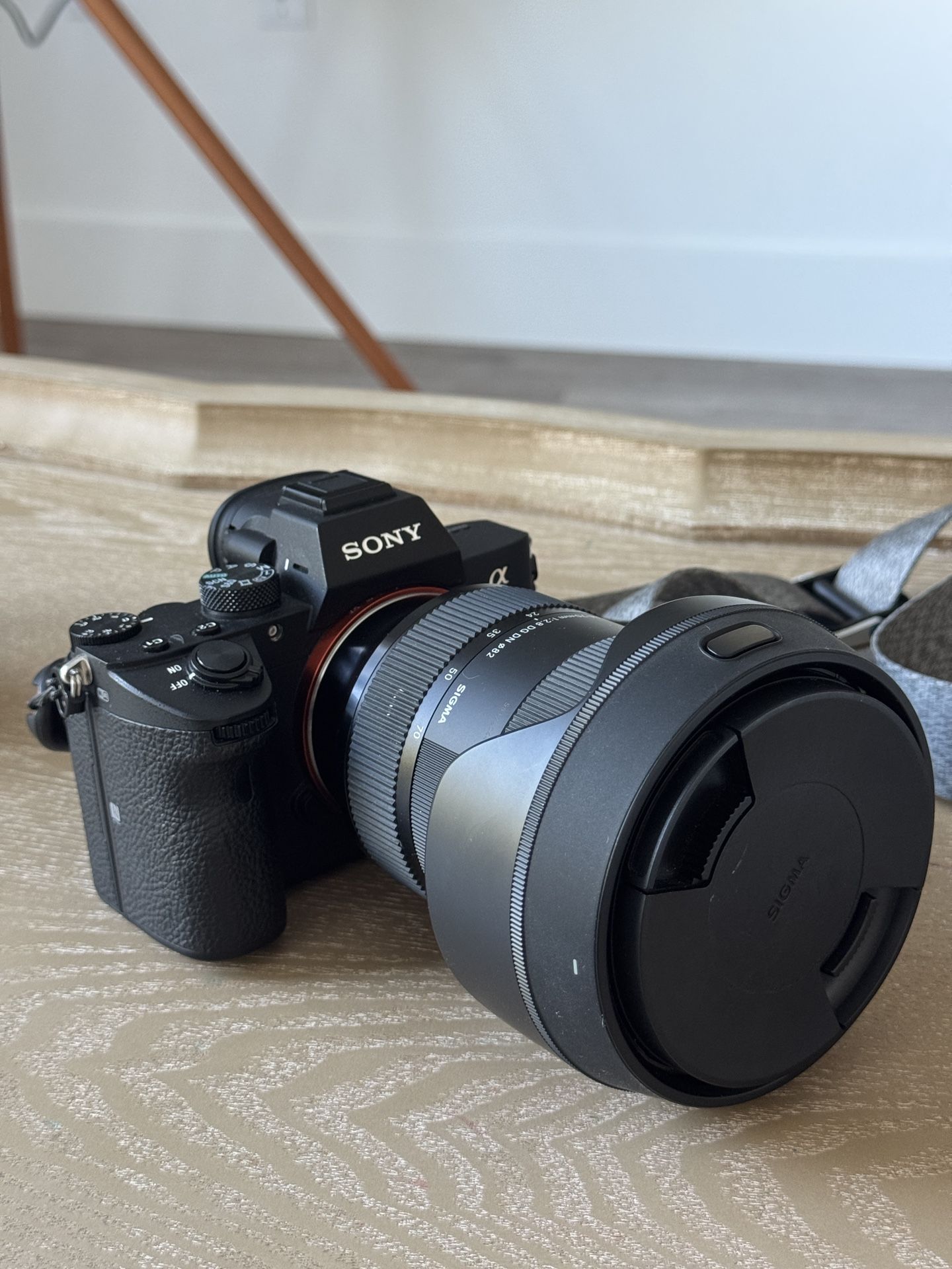 FOR SALE: Sony Alpha A7 III Mirrorless Camera with Sigma 24-70mm F2.8 DG DN ART Lens (Like New Condition)