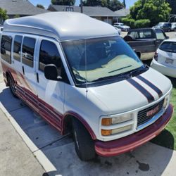 1999 GMC Savana