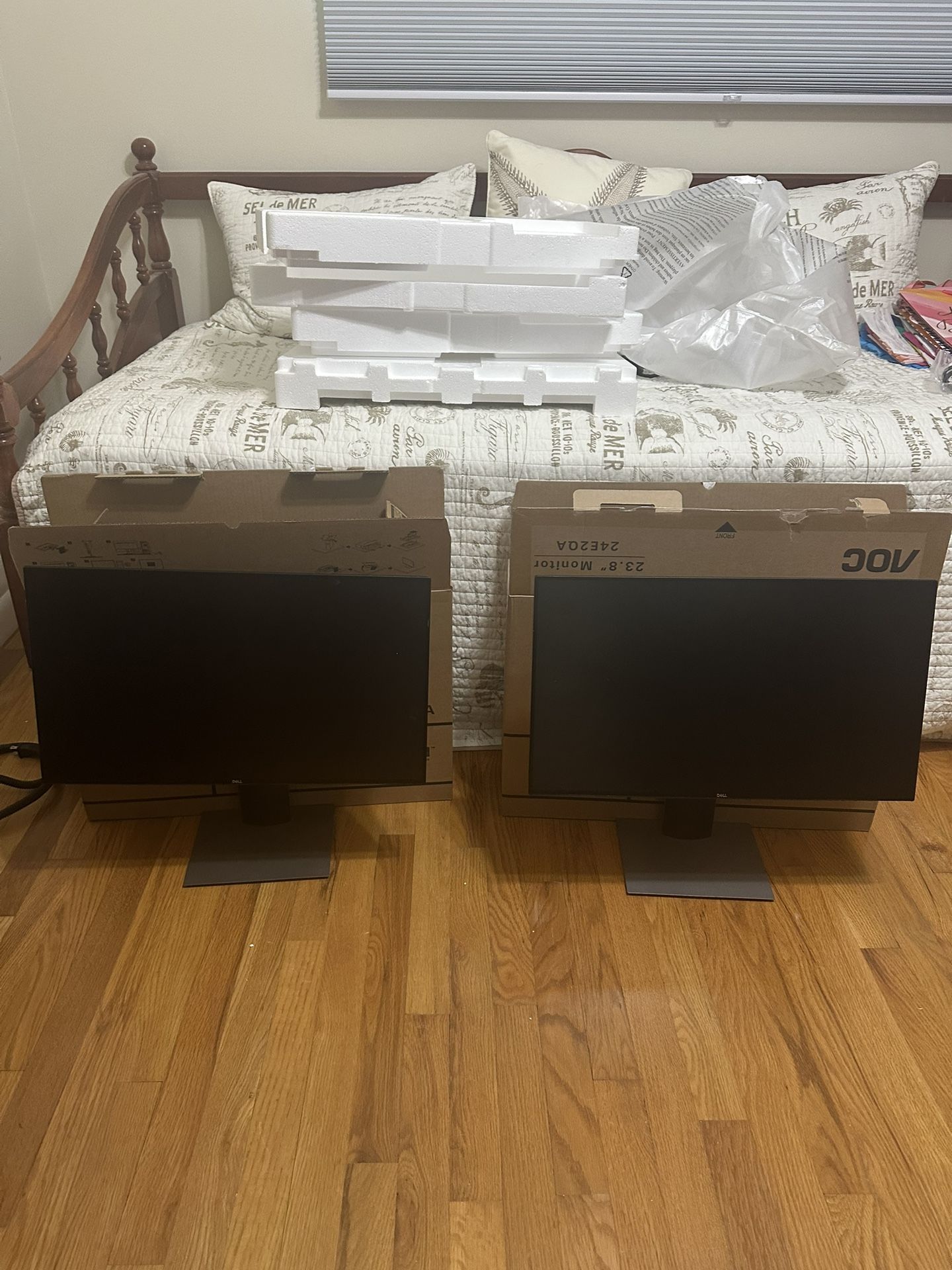 Computer Monitors
