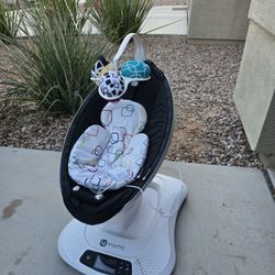 4moms Mamaroo BabySwing 