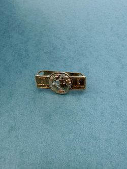 10k solid world is yours 2 finger ring