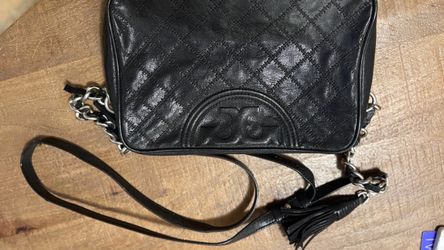 Tory Burch Fleming Quilted Leather Camera Bag (Black)