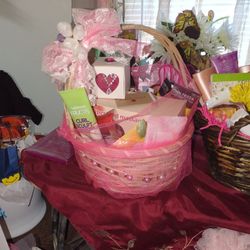 Women's Gift Basket
