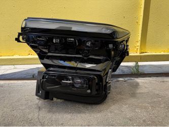 2024-2025 CHEVY TRAVERSE LH HEADLIGHT OEM