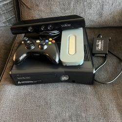 Xbox 360 Bundle w/ Kinect, Controller, 120GB HDD